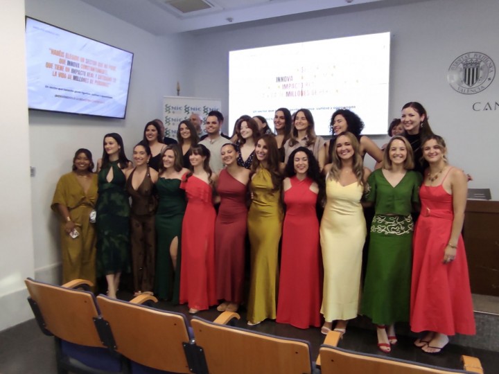 GRADUACI�N UND�CIMA EDICI�N MIC