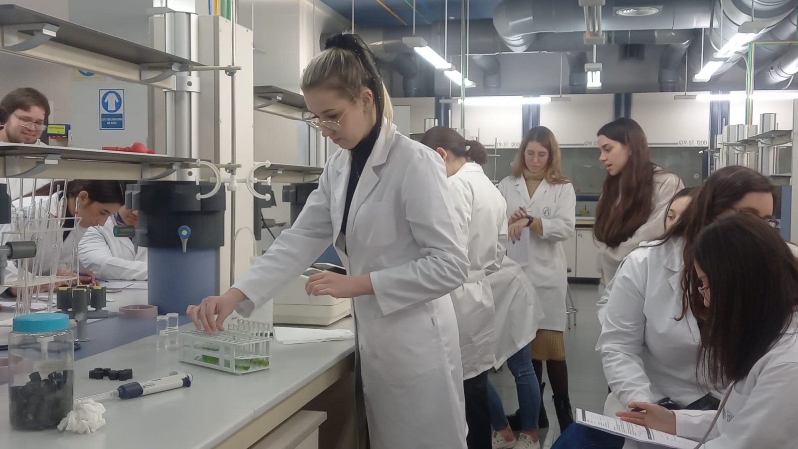 Clase de analisis de cosm�ticos